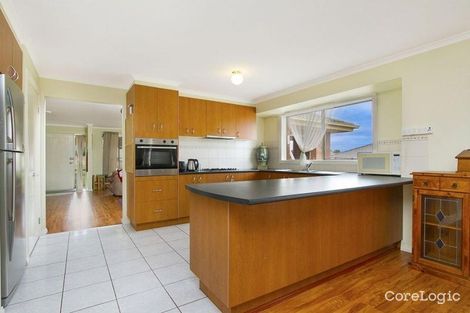 Property photo of 16 Poa Place Wallan VIC 3756