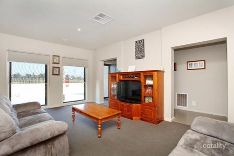 Property photo of 10 Tumbalong Street Caroline Springs VIC 3023