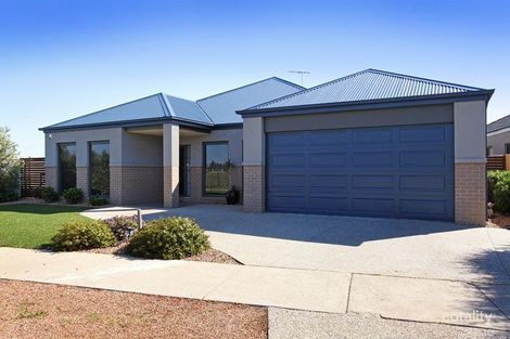 Property photo of 10 Tumbalong Street Caroline Springs VIC 3023
