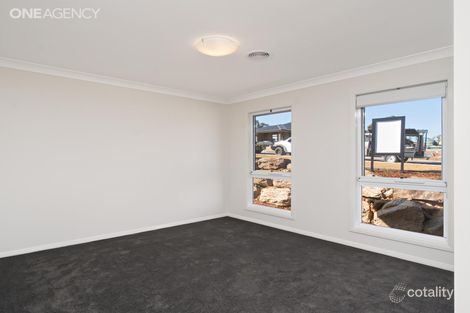Property photo of 97 Bradman Drive Boorooma NSW 2650