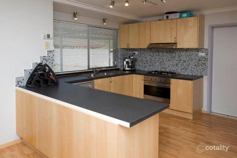 Property photo of 14 Wooramel Crescent Gosnells WA 6110