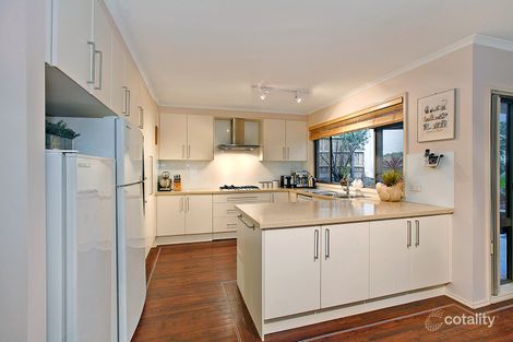 Property photo of 9 Italia Court Greensborough VIC 3088