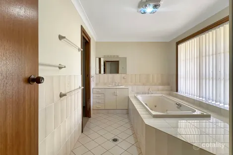 Property photo of 2 Cypress Place Cobar NSW 2835