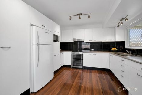 Property photo of 10 Holloway Street Birkdale QLD 4159