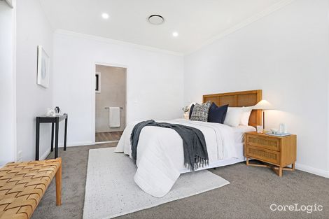 Property photo of 2/31 Mount Keira Road West Wollongong NSW 2500