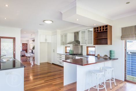 Property photo of 9 Longfellow Street Norman Park QLD 4170