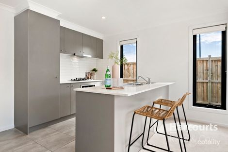 Property photo of 18 Catherine Walk Wollert VIC 3750