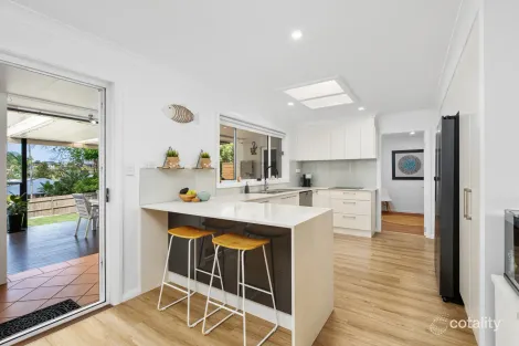 Property photo of 178 Ocean View Drive Wamberal NSW 2260