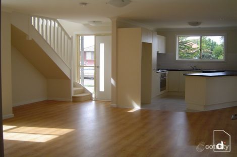 Property photo of 2/20 Elliotts Road Fairy Meadow NSW 2519