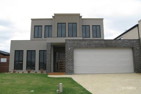 Property photo of 12 Canberra Avenue Berwick VIC 3806