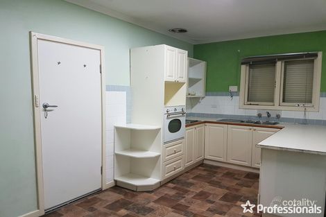 Property photo of 20 Hambledon Crescent Armadale WA 6112