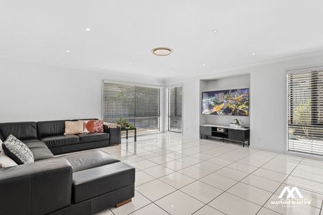 Property photo of 18 Robin Close Wakerley QLD 4154