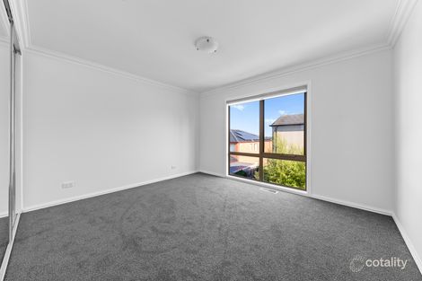 Property photo of 3/13 Sugar Gum Court Narre Warren South VIC 3805