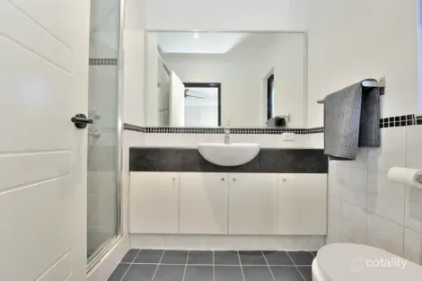 Property photo of 35B Ravenswood Drive Nollamara WA 6061