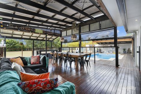 Property photo of 1 Pharlap Court Ningi QLD 4511