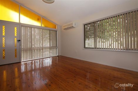 Property photo of 1/5 Moorecourt Avenue Springwood NSW 2777