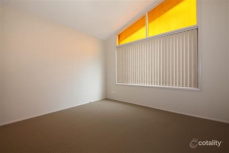 Property photo of 1/5 Moorecourt Avenue Springwood NSW 2777