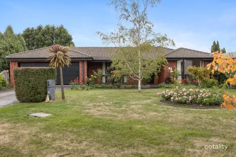 27 Webster Dr, Sebastopol, VIC 3356