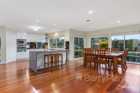 Property photo of 12 Peartree Place Knoxfield VIC 3180
