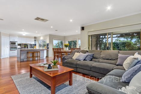 Property photo of 12 Peartree Place Knoxfield VIC 3180