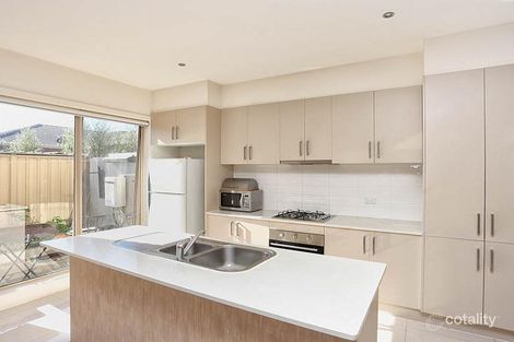 Property photo of 6/30 Cranwell Square Caroline Springs VIC 3023
