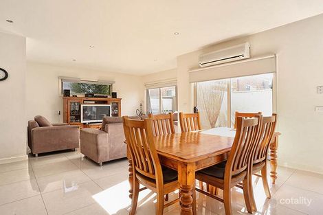 Property photo of 6/30 Cranwell Square Caroline Springs VIC 3023