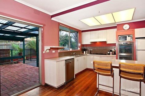 Property photo of 37 Crown Point Ridge Chirnside Park VIC 3116