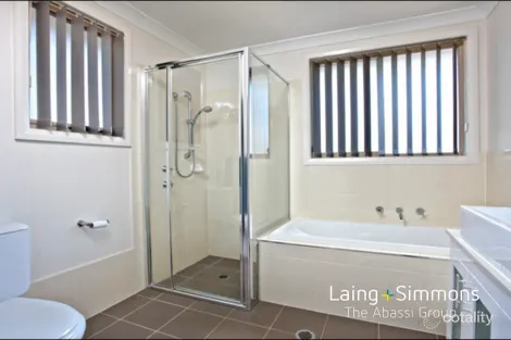 Property photo of 40 Susannah Drive Ropes Crossing NSW 2760