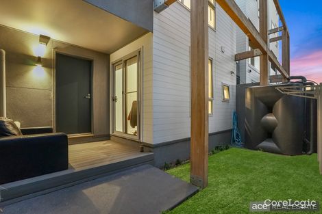 Property photo of 19 Zeta Crescent Point Cook VIC 3030