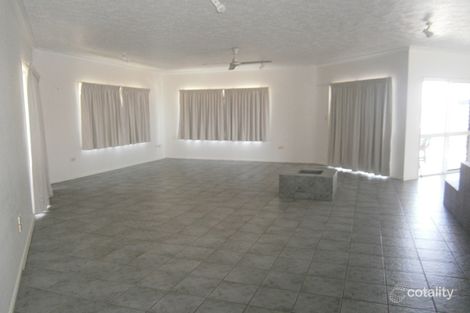 Property photo of 2/17 Willmett Street Townsville City QLD 4810