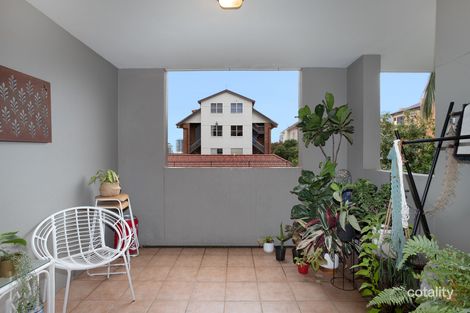 Property photo of 2/321 Bowen Terrace New Farm QLD 4005
