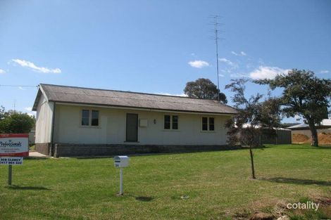 Property photo of 34 Hesse Street Waroona WA 6215