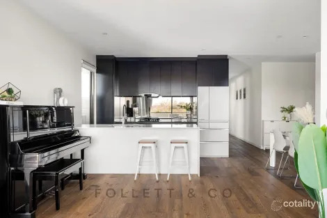 Property photo of 204/10 Station Avenue McKinnon VIC 3204