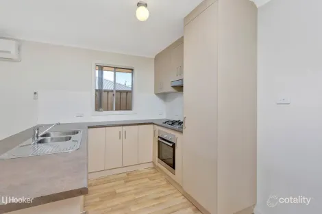 Property photo of 4 Days Drive Munno Para West SA 5115