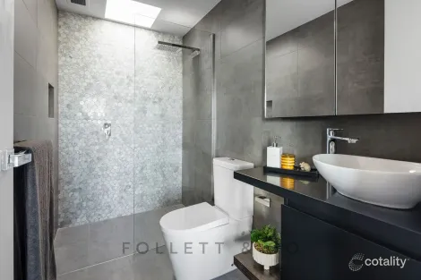 Property photo of 204/10 Station Avenue McKinnon VIC 3204