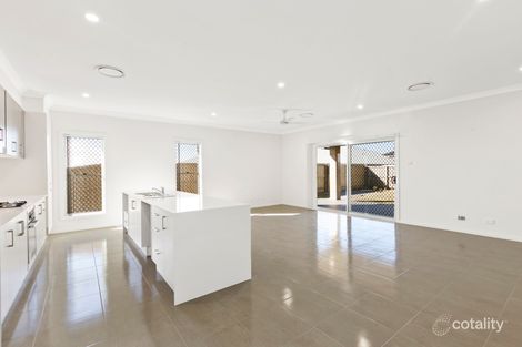 Property photo of 3 Sproule Crescent Thornton NSW 2322