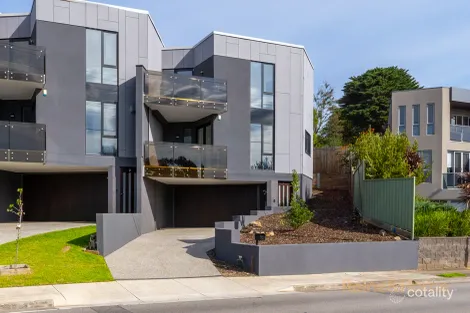 1/110 Lebanon St, Strathmore, VIC 3041