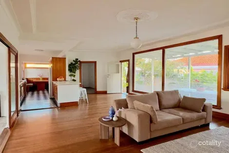 Property photo of 36 Heeb Street Bundall QLD 4217