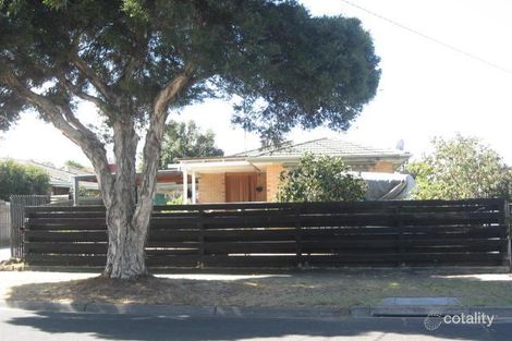 17 Kernot Cres, Noble Park North, VIC 3174