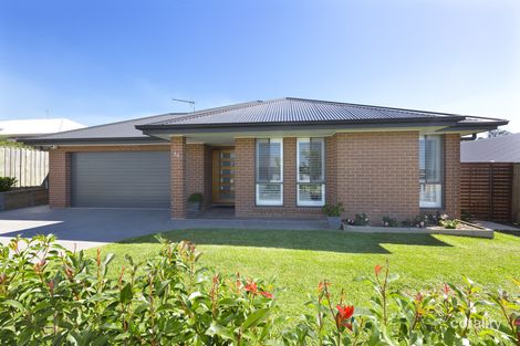 Property photo of 48 De Lauret Street Renwick NSW 2575