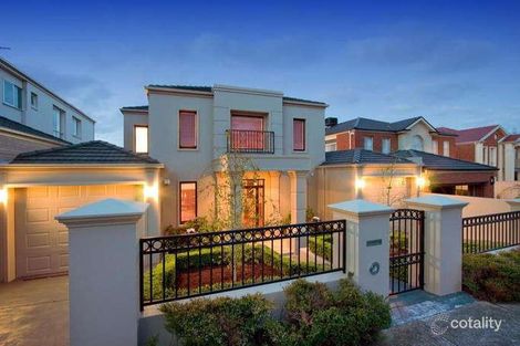 2 Chapel Ct, Doncaster, VIC 3108