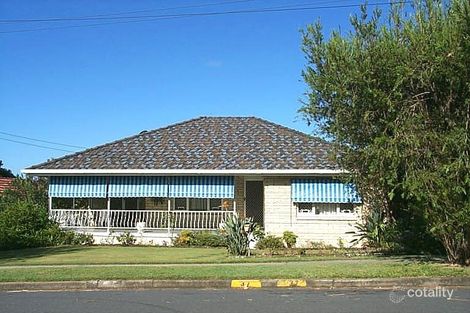 37 Muir St, Labrador, QLD 4215