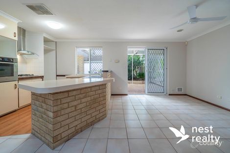 Property photo of 36 Dulverton Close Stratton WA 6056