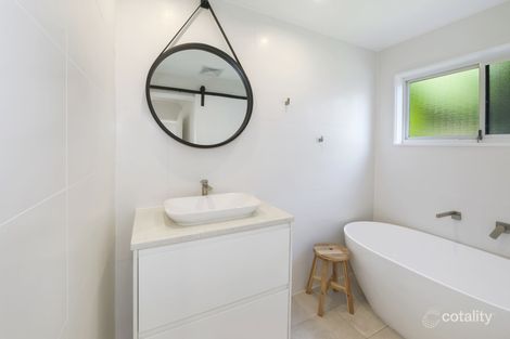 Property photo of 1 Clements Drive Avoca Beach NSW 2251