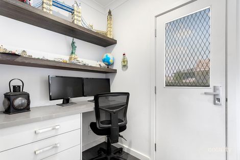 Property photo of 1/27 Simmonds Street Hughesdale VIC 3166