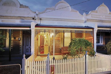 9 Churchill Gr, Hawthorn, VIC 3122