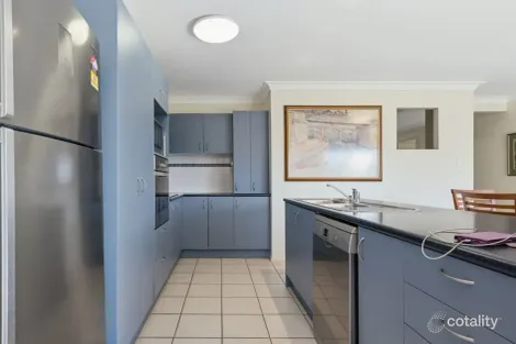 Property photo of 2 Leanne Close McDowall QLD 4053