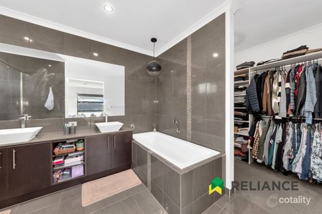 Property photo of 114 Modern Crescent Tarneit VIC 3029