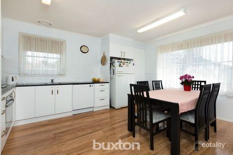 Property photo of 5 Kahle Court Thomson VIC 3219