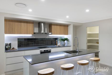 Property photo of 8 Skirving Street Morningside QLD 4170